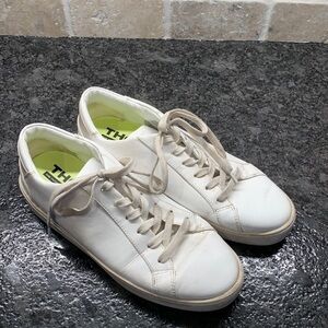 Thousand Fell mens sneaker 9 1/2
